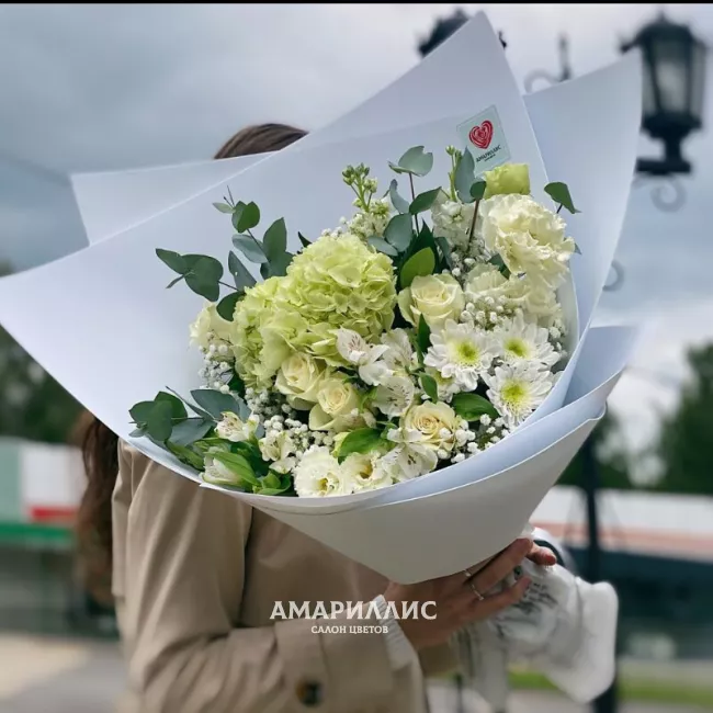 Букет с гортензией &laquo;Мечта&raquo;
