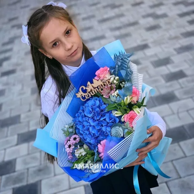 Сборный букет &laquo;Синева&raquo;